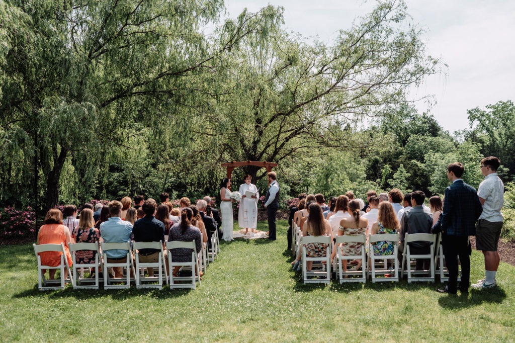wide shot of Northern Virginia wedding ceremony