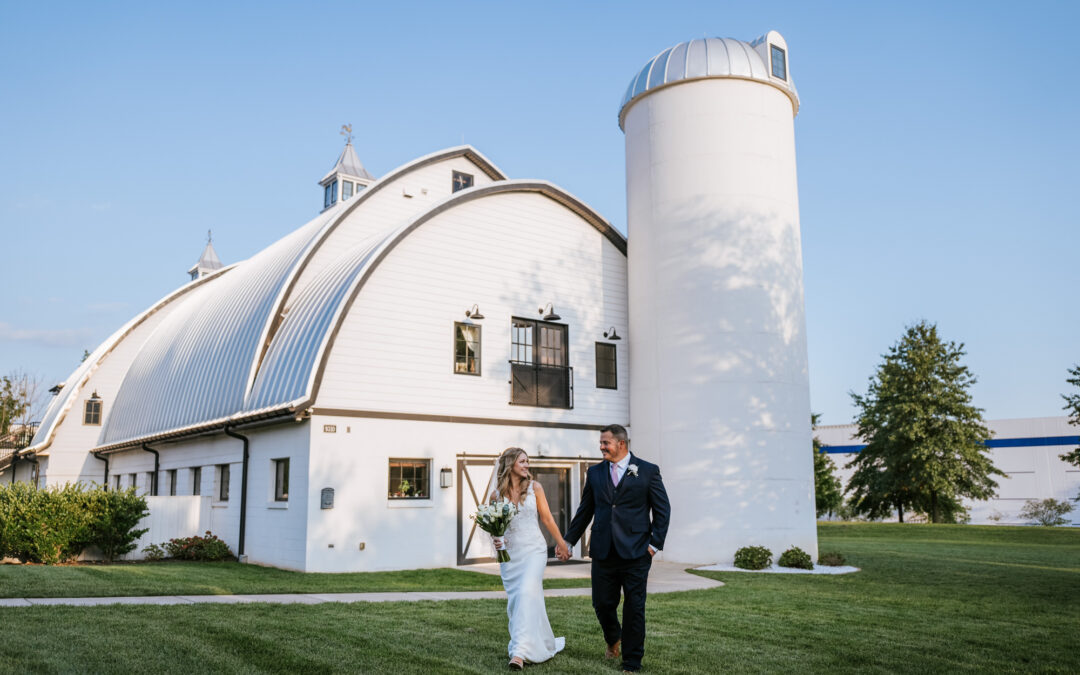 Heartwarming Sweeney Barn Wedding Day in Manassas