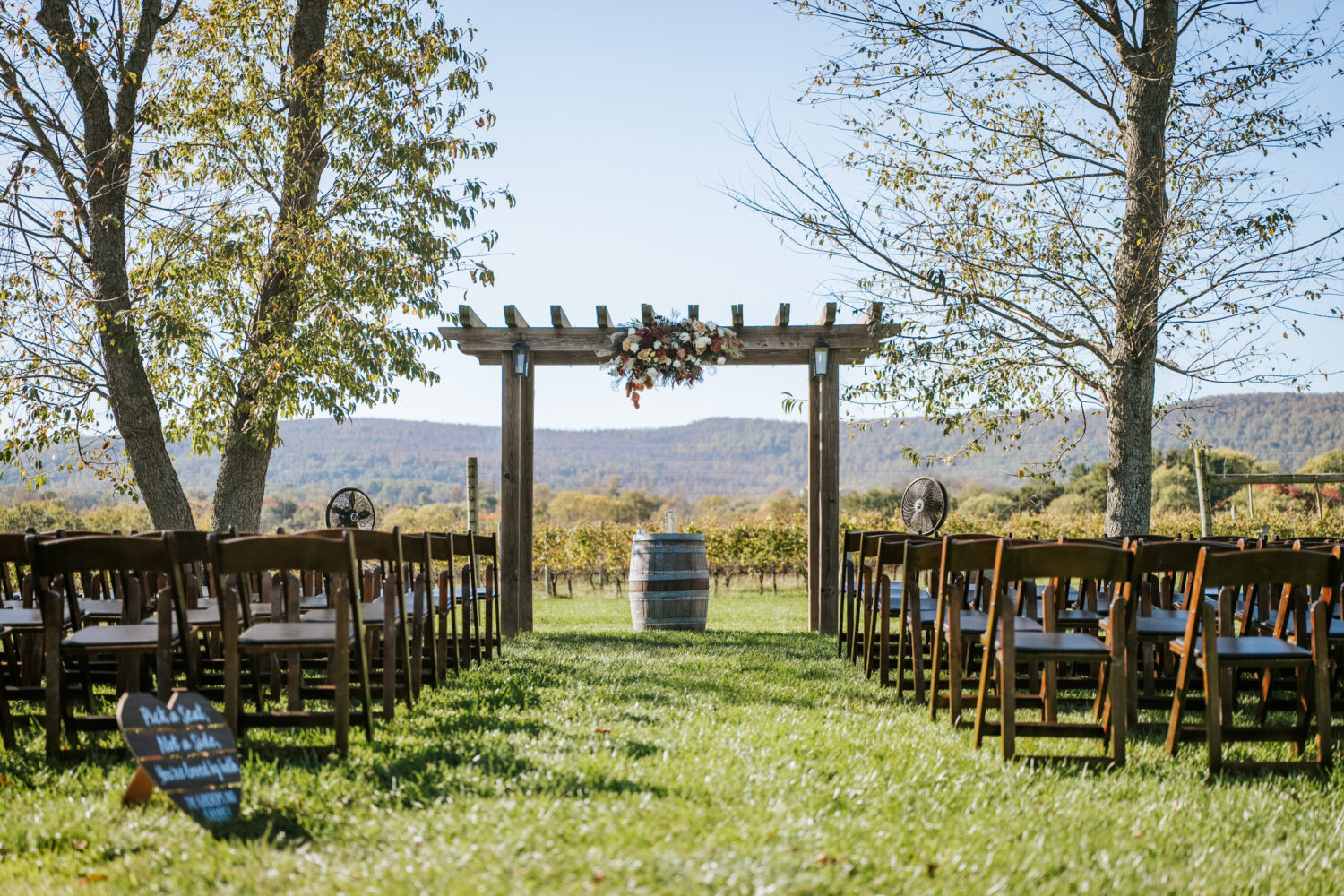 outdoor wedding ceremony at Kalero Vineyard in Purcellville, Virginia 