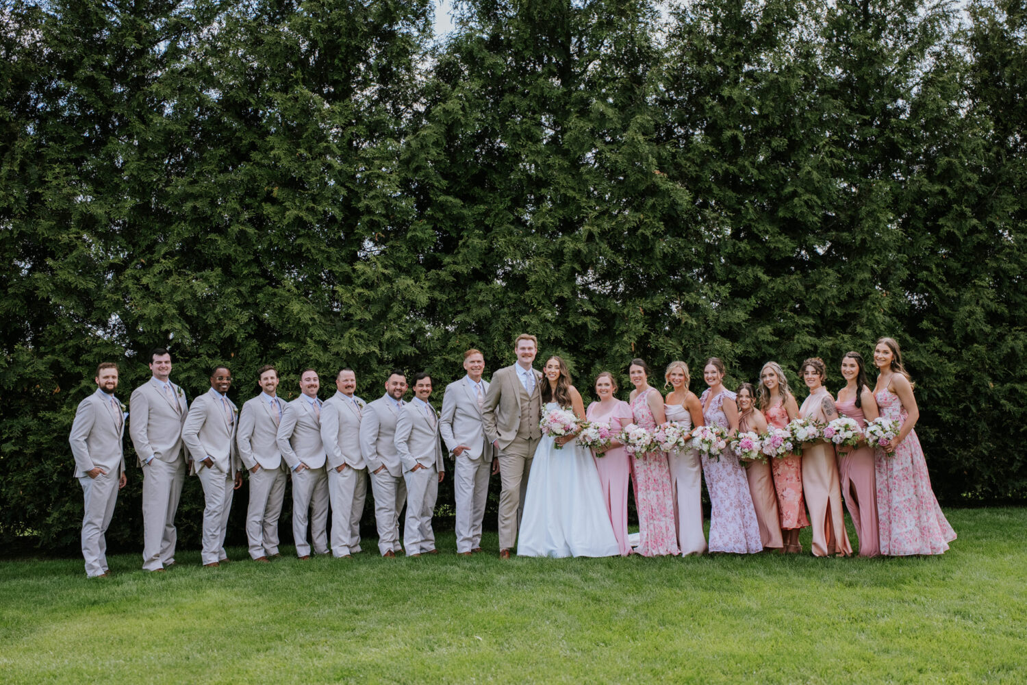 wedding party portrait at shadow creek in purcellville virginia