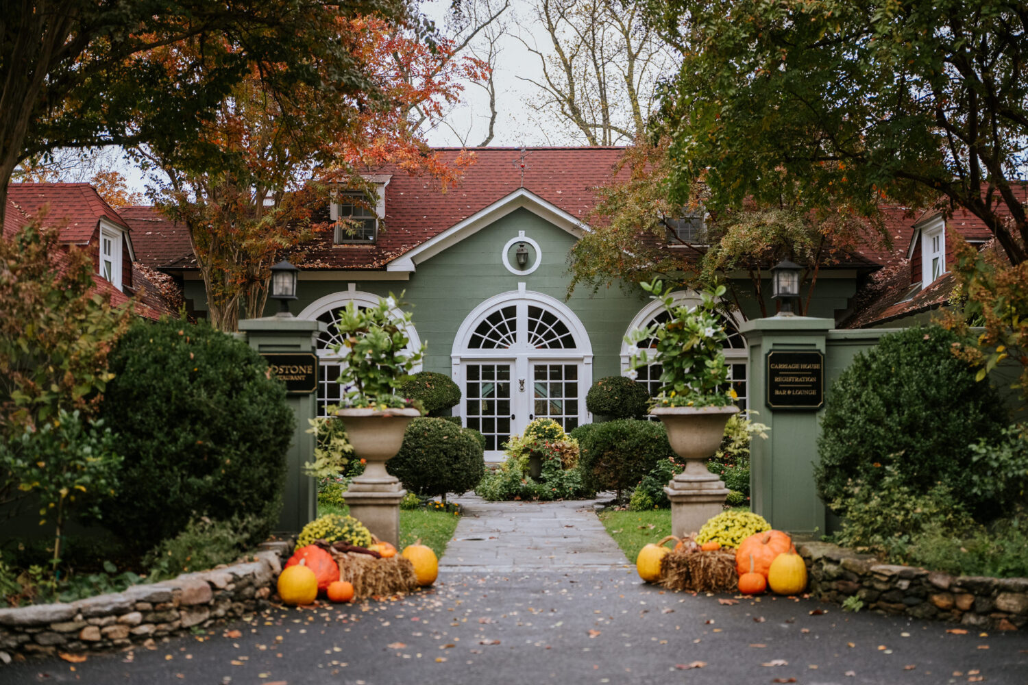 Exterior of Goodstone Inn in Middleburg Virginia on wedding day